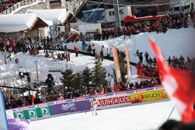 Didier Cuche dans l'air d'arrivée. Champion du monde!